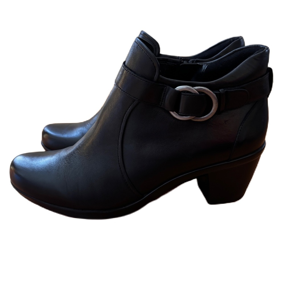 Naturalizer Elisa Black Leather Ankle Boots Overlapping Ring Hardware Size 10 40 - Picture 2 of 12